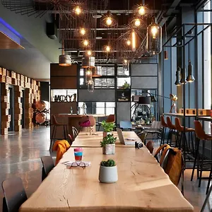 moxy-edinburgh-fountainbridge.edinburghhotelsuk.org/