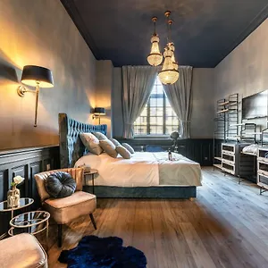 https://castelsuites.bruges-hotels.info